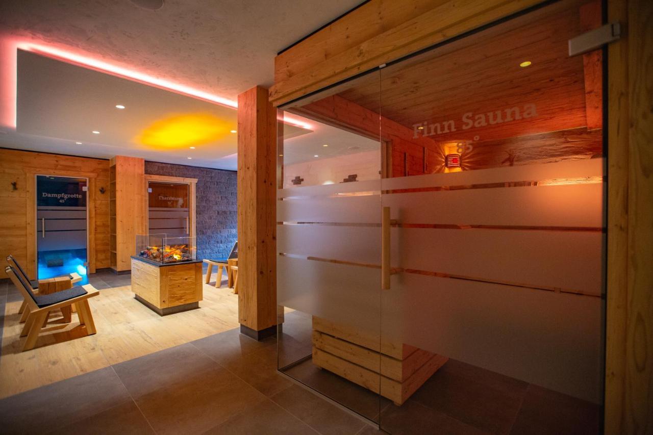 Flair Hotel Adlerbad บาด ปีเตอร์สตัล กรีสบาค ภายนอก รูปภาพ